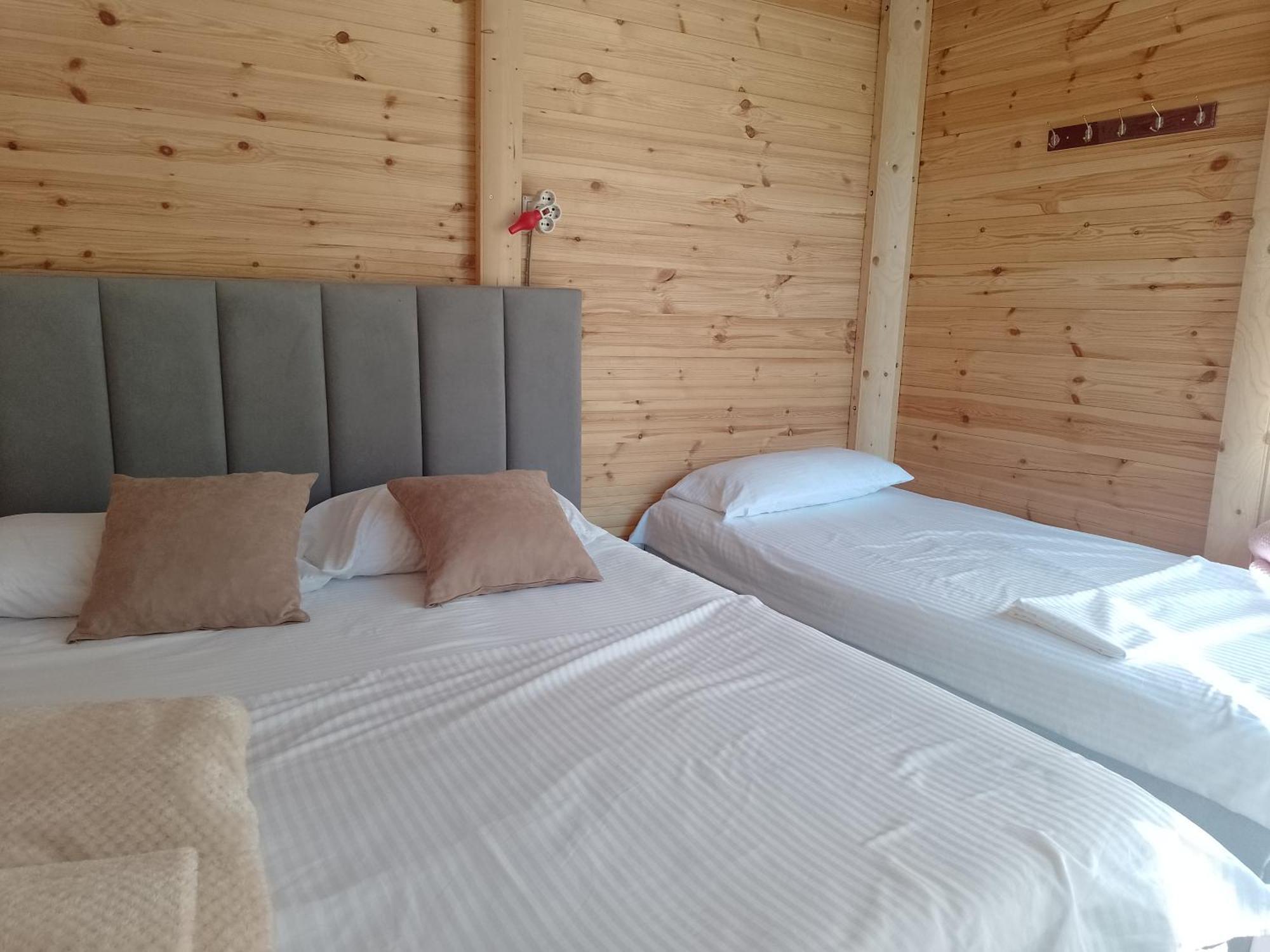 Cabina Boge Albania Guest House Shkoder Phòng bức ảnh